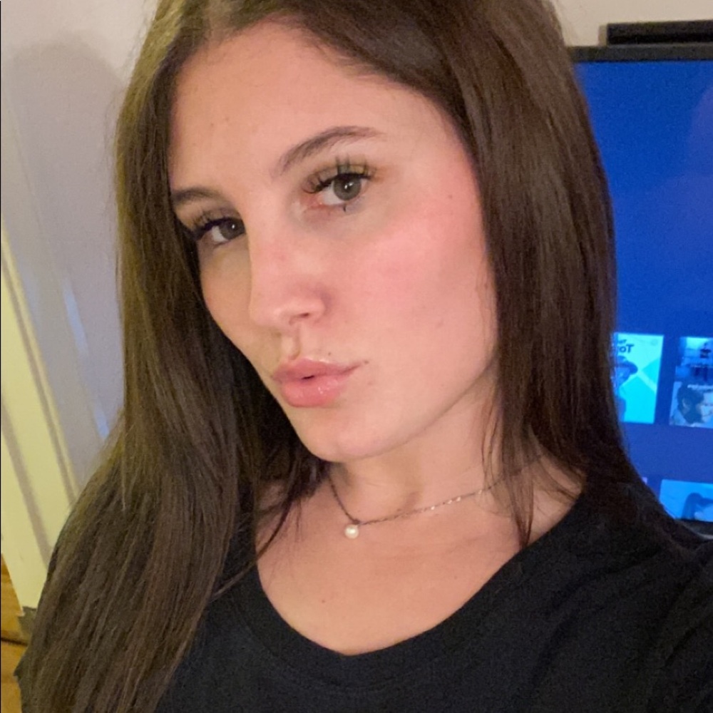 Meet your Posher, Sophia